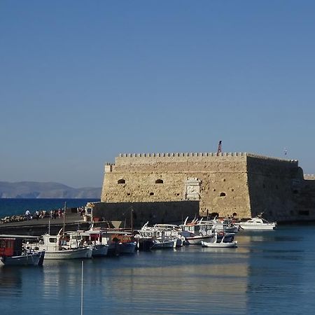 Central House Heraklion  Exterior photo