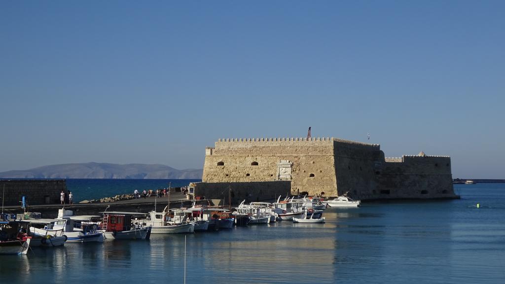 Central House Heraklion  Exterior photo